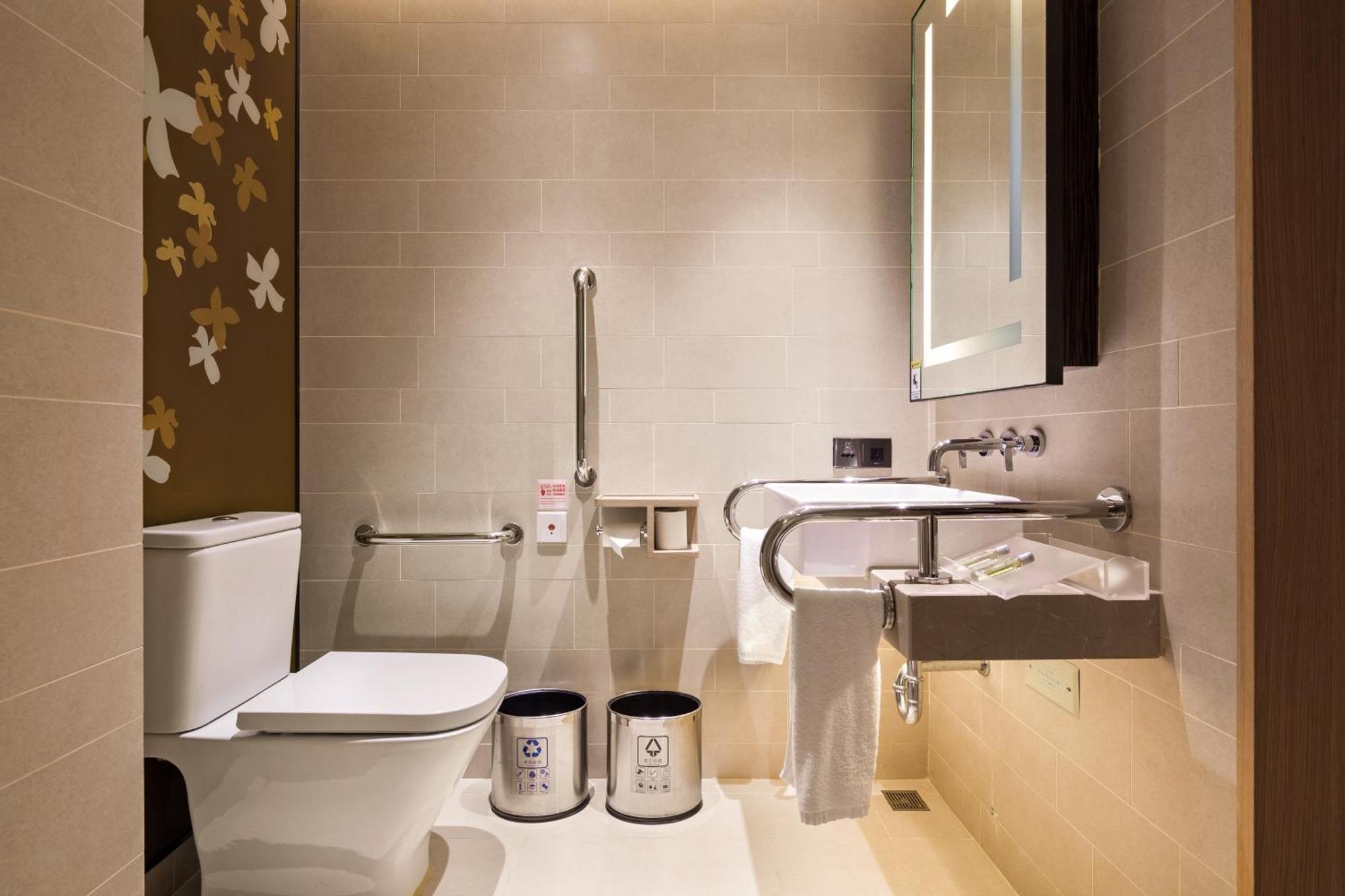 Hilton Garden Inn Ningbo Eksteriør bilde