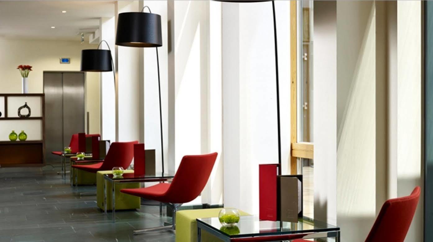 Hilton Garden Inn Ningbo Eksteriør bilde